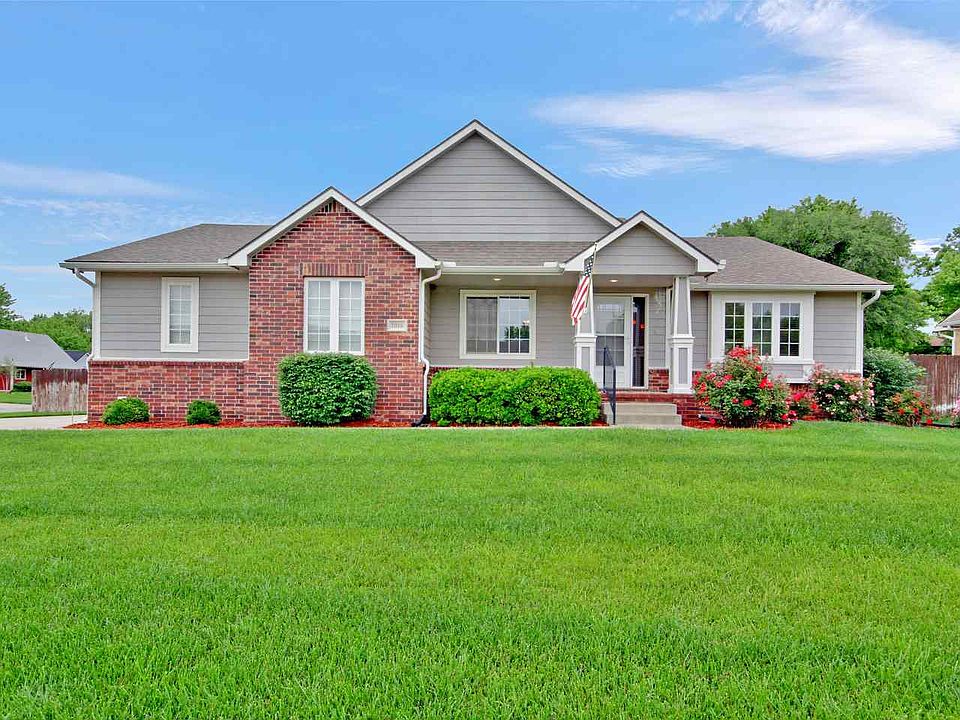 1st image of 1016 McCaskey Dr
