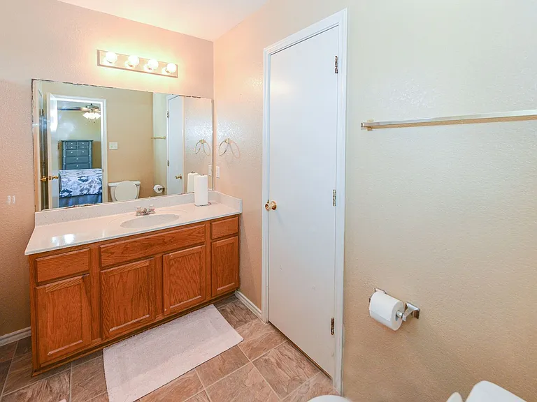 3703 Frigate Dr — Photo 15