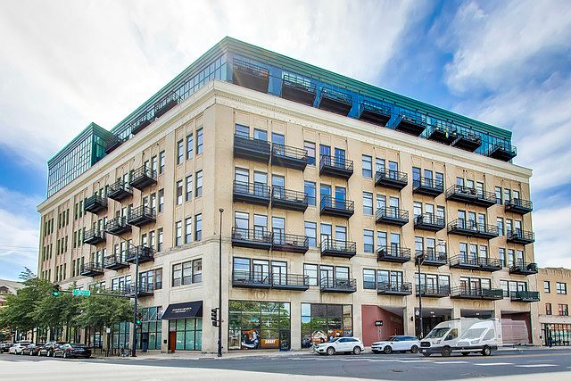 1st image of 130 S Ashland Ave #414