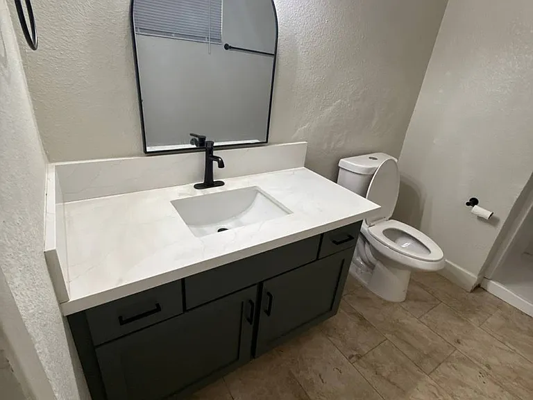 807 Castaic Ave #AVENUE1 — Photo 3
