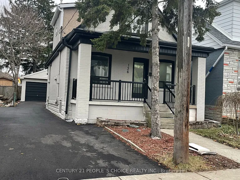 136 Edgemont St N — Photo 4