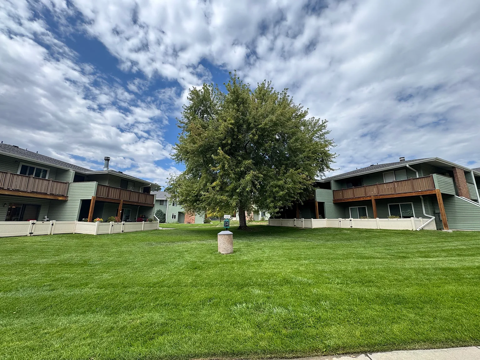 1 bed, 728 sqft, $1,700 — Photo 4