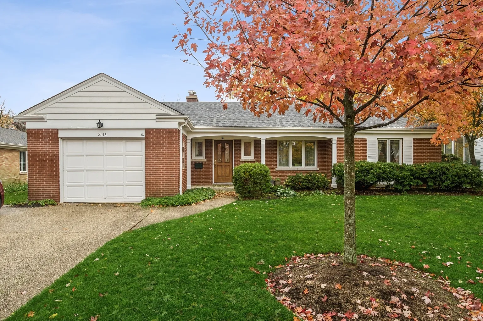 2135 Prairie St photo 1