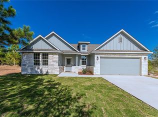 100 Blue Jay Rd, Bastrop, TX 78602