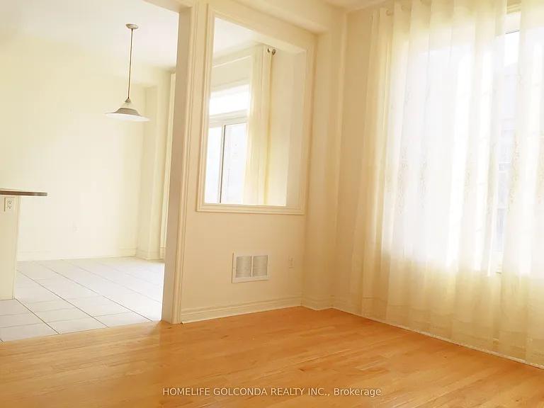 34 Prebble Dr — Photo 4