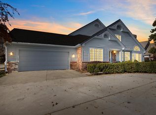 7416 W Morningside Ct, Franklin, WI 53132