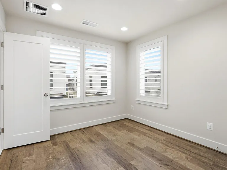 6924 Rockledge Dr — Photo 34