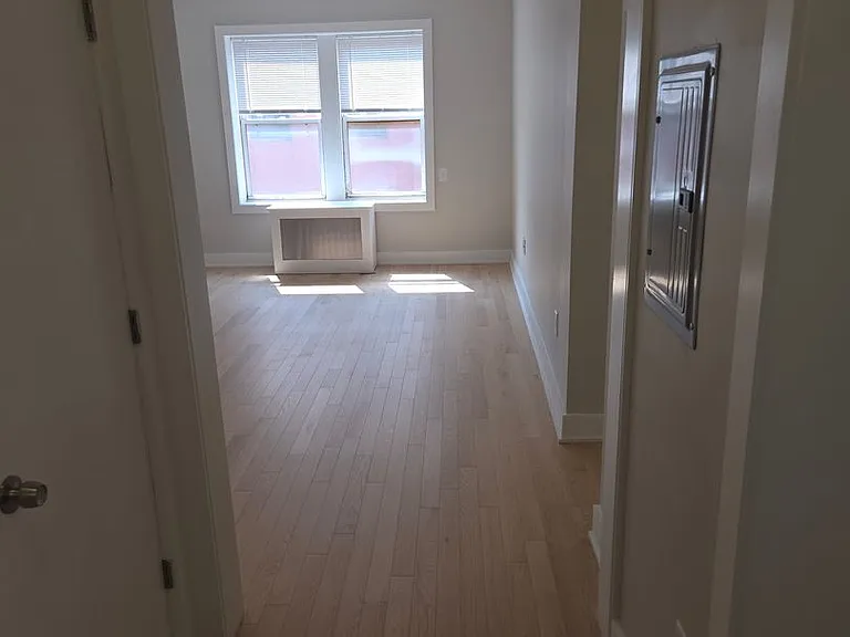 80 Palisade Ave — Photo 3
