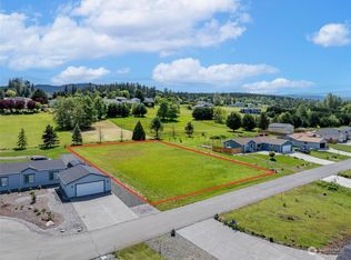 11 Peregrine Ln, Sequim, WA 98382