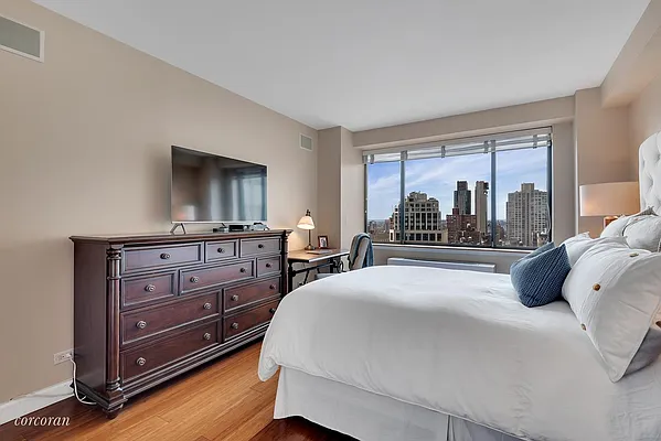 Rented by Corcoran | media 15