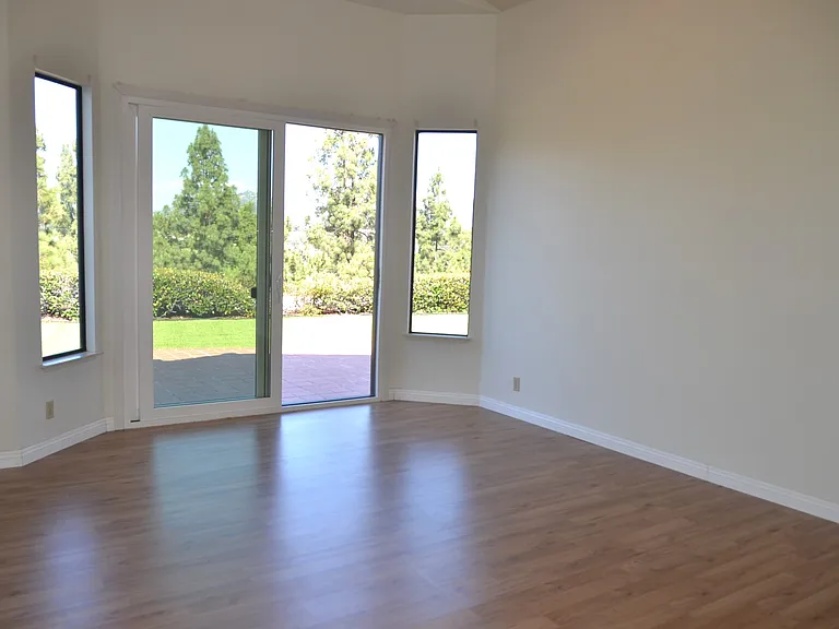 12065 Tretagnier Cir — Photo 19