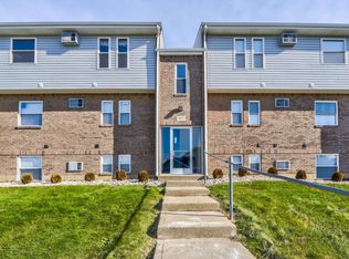 3875 Hillsboro Dr #J, Dayton, OH 45431