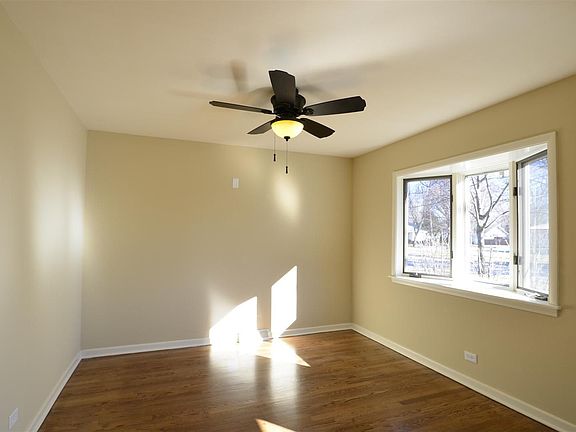 5th image of 410 N Harvard Ave