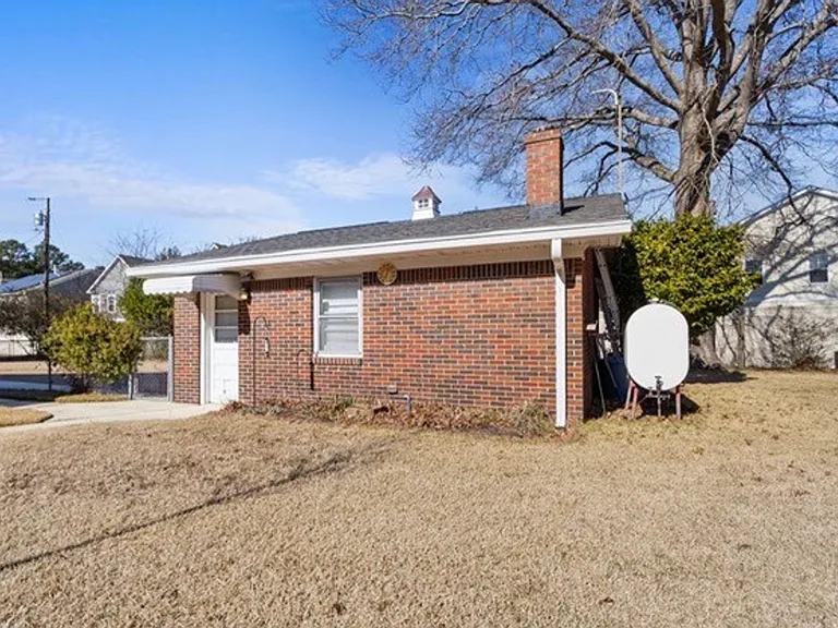 1404 Shelton Rd — Photo 43