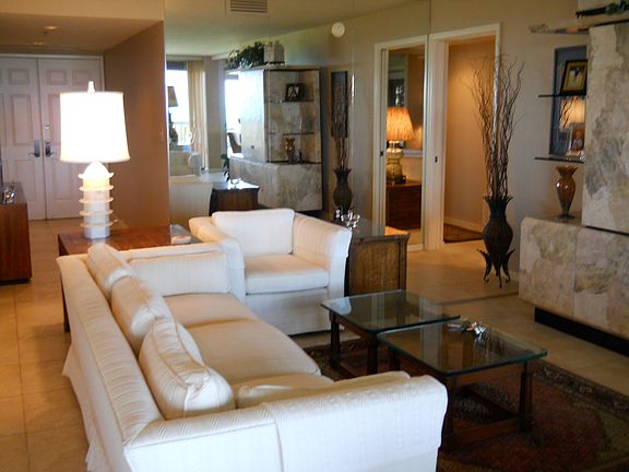 2nd image of 6585 Nicholas Blvd APT 901