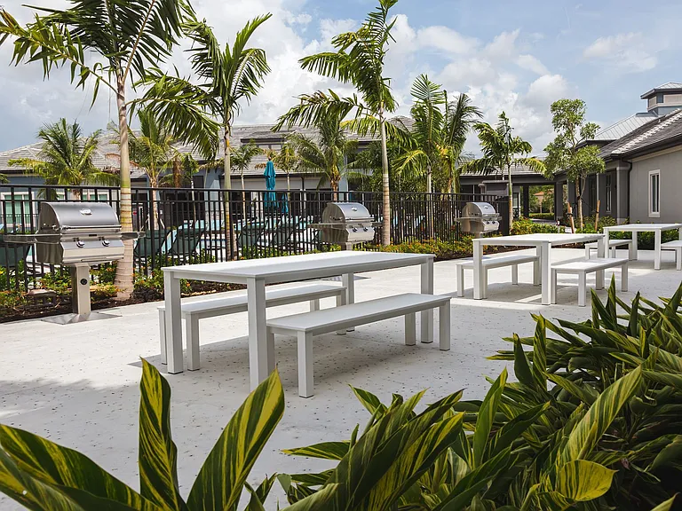 Decorum Luxury Apartments — Photo 12