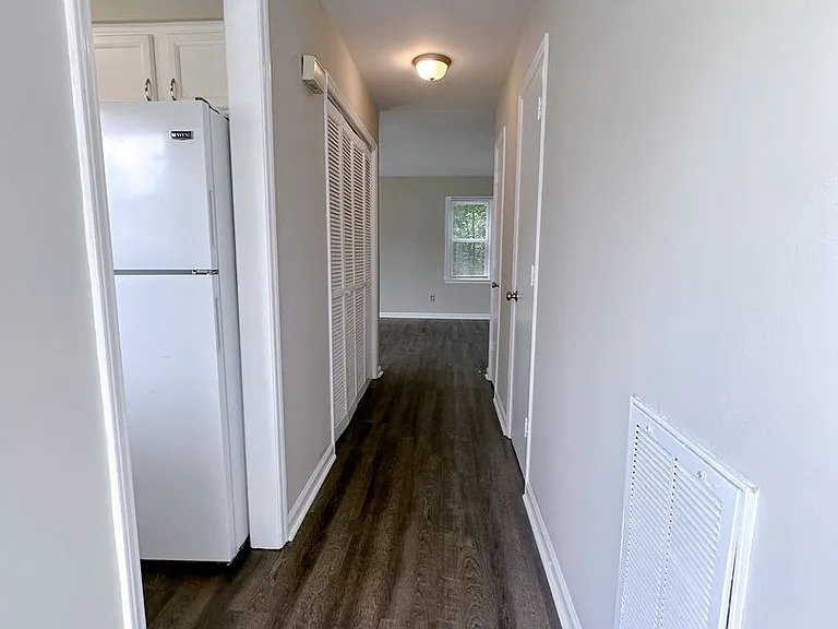 2436 Moran St — Photo 12