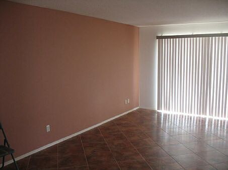 2nd image of 2331 E Hampton Ave