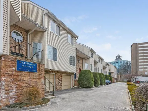 33 Pleasant St APT 13, Stamford, CT 06901