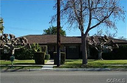 1st image of 2284 N Orange Grove Ave