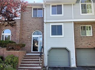 2 Louisburg Sq #43, Verona, NJ 07044