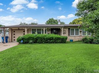 2325 Thunderbird Ave, Florissant, MO 63033
