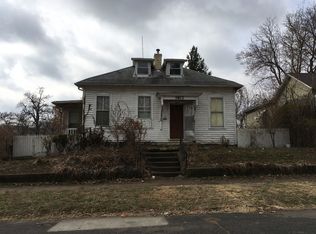 1812 Howard St, Saint Joseph, MO 64501