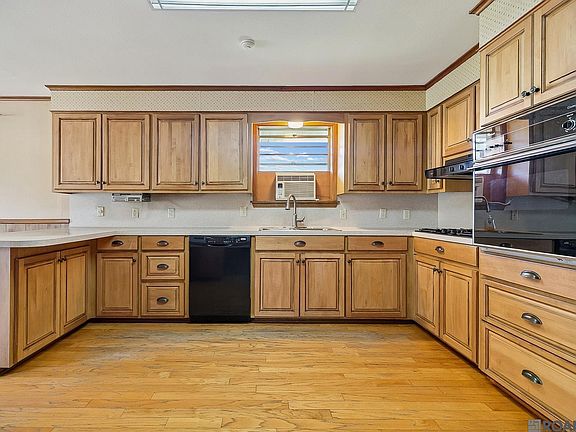 3rd image of 3062 Marydon Dr