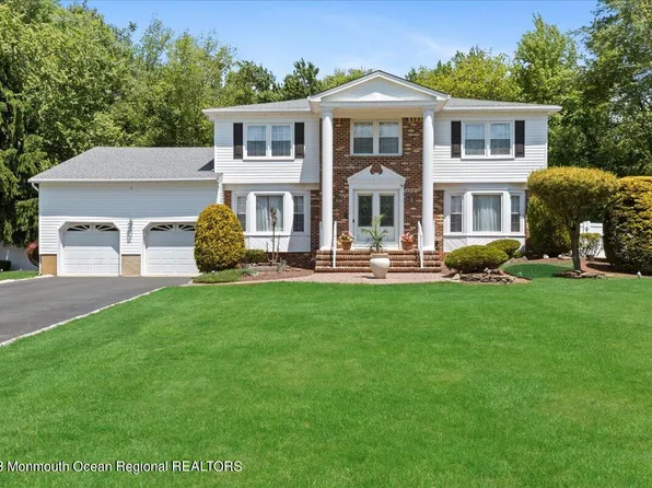6 Dartmoor Drive, Manalapan, NJ 07726