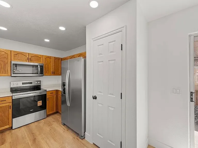 1178 N 1340 West Cir #1 — Photo 6
