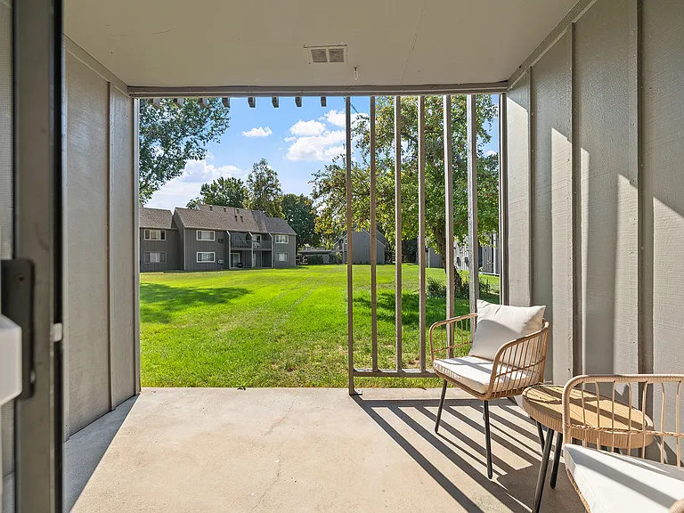 705 E Drake Rd #L51 — Photo 24