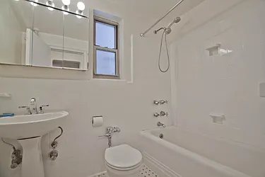 Rented by ROOM Real Estate