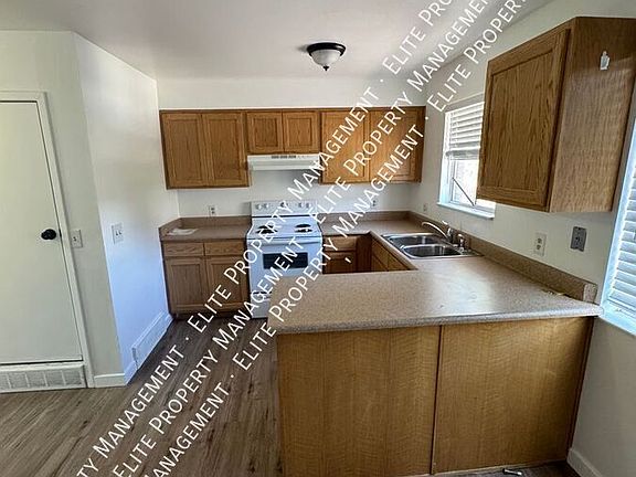 5th image of 331 E 1000 N APT 11