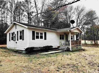 5273 Steel Bridge Rd, Sanford, NC 27330