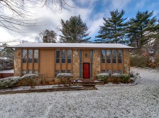 721 Crest Forest Rd, Knoxville, TN 37923