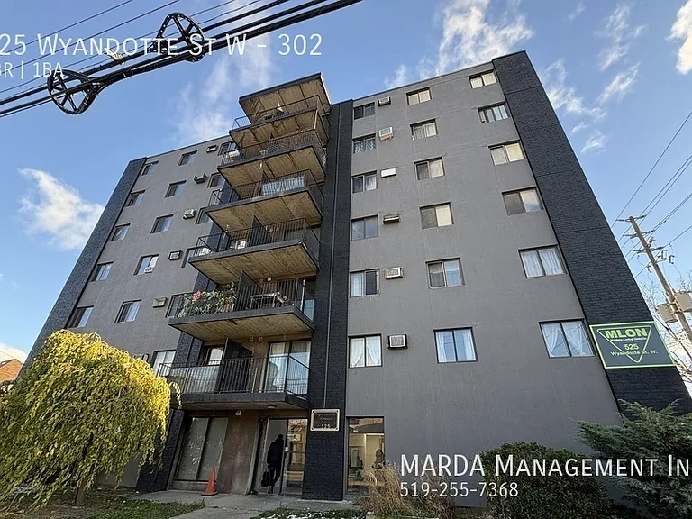 525 Wyandotte St W #302 — Photo 1