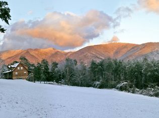 Peachie Way, Way, TN 37722