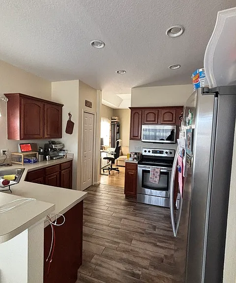 627 Fern Lake Dr — Photo 4