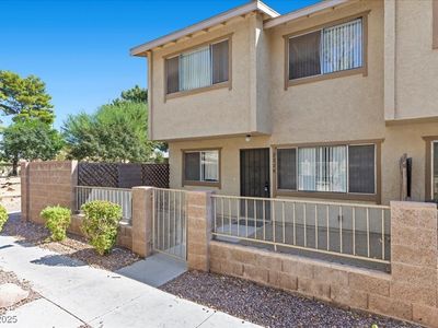 2228 Silver Pine Dr, Las Vegas, NV, 89108