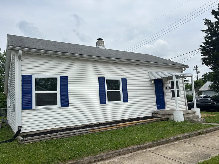 920 State St — Photo 2