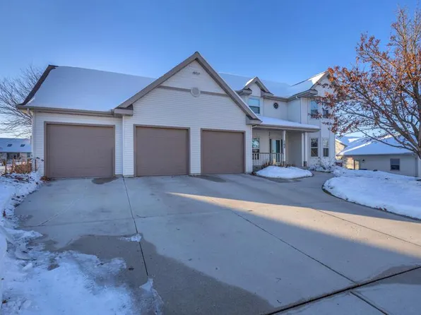 142 Maple DRIVE, Plymouth, WI 53073