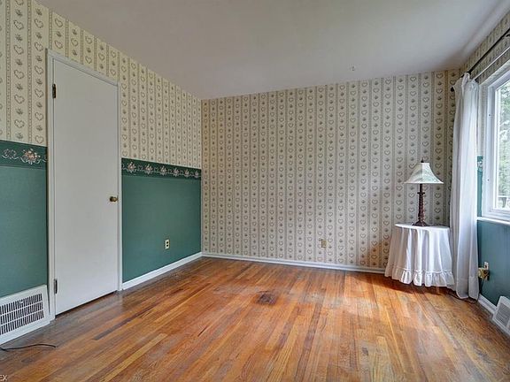 5th image of 1226 Cedar Dr