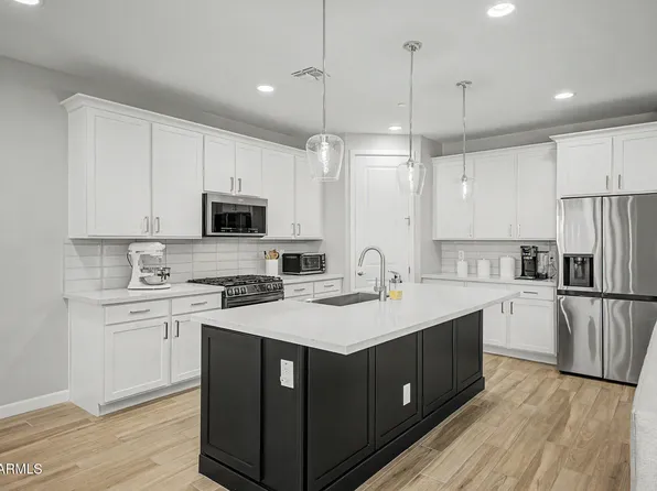 13187 W REDSTONE Drive, Peoria, AZ 85383