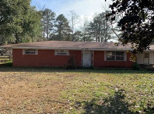 1728 General Pershing St, Laurel, MS 39440
