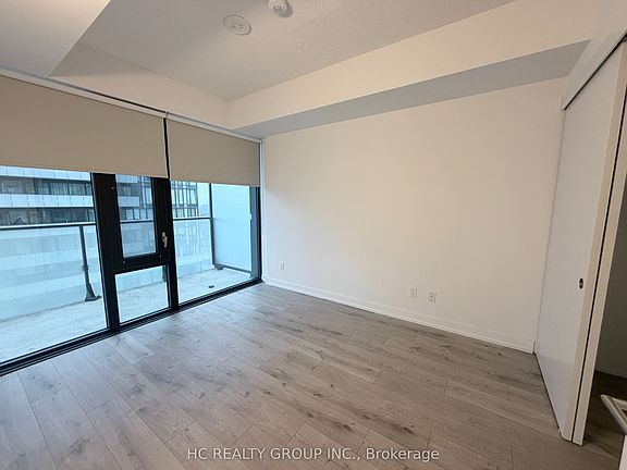 5th image of 161 Roehampton Ave #3606