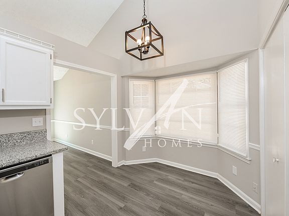 5th image of 1607 Windy Hill Pl SE