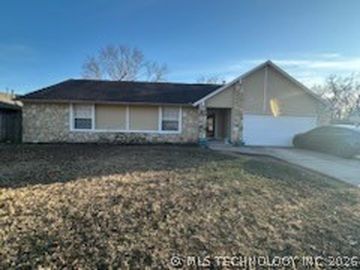 7606 E 77th St, Tulsa, OK, 74133