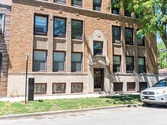 2nd image of 4010 N Wolcott Ave #1N