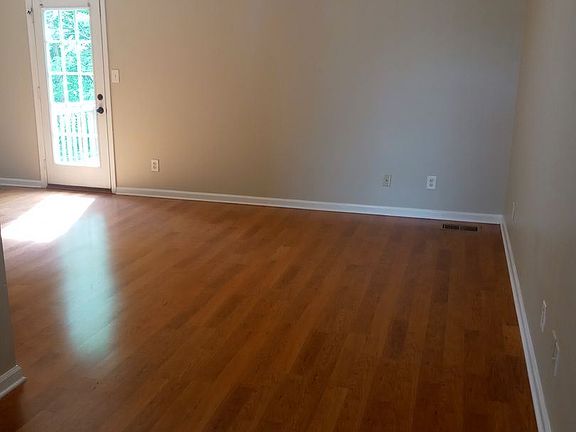 4th image of 1732 Thistlewood Dr #9677869