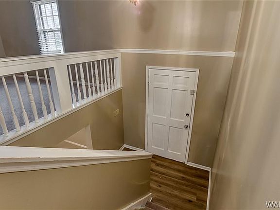 2nd image of 4625 Stonehill Ln